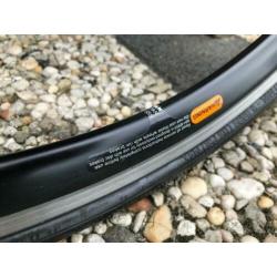 Shimano Dura Ace WH-7700 voorwiel + Michelin buitenband