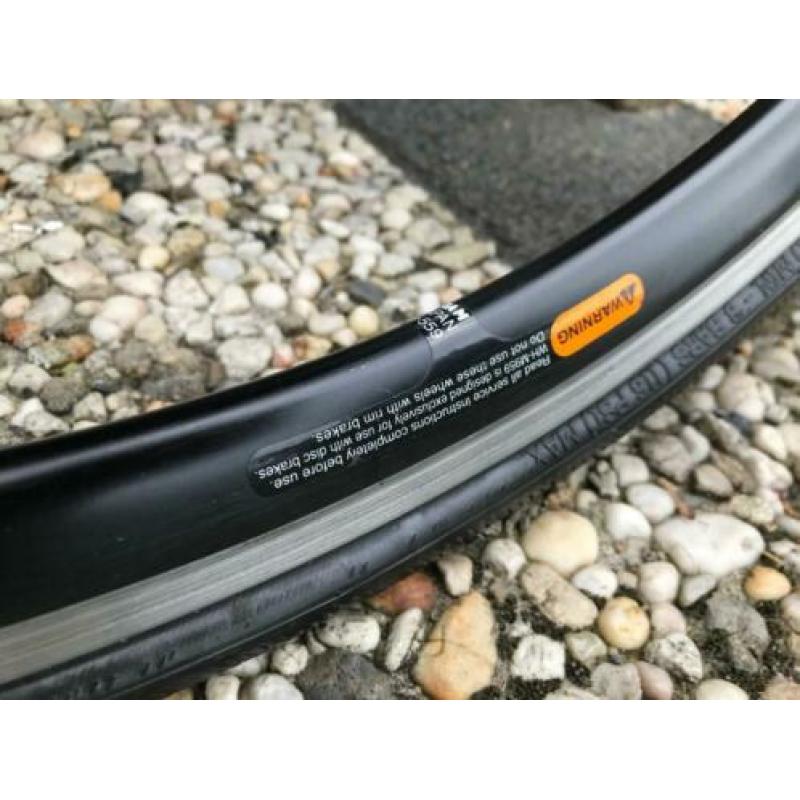 Shimano Dura Ace WH-7700 voorwiel + Michelin buitenband