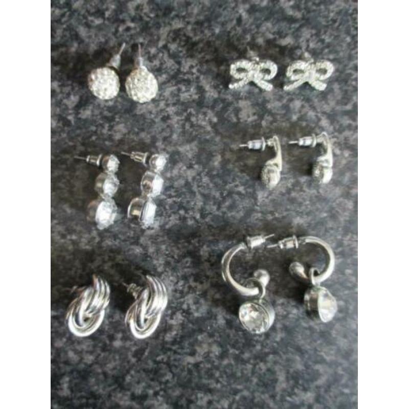 9 paar superleuke oorbellen stekers hangers creolen strass