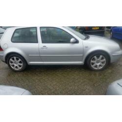 Volkswagen Golf 2.0 85KW 2002 Grijs