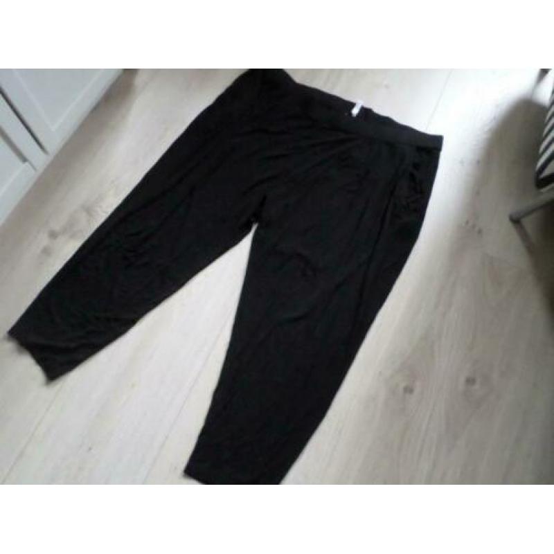 Nieuwe damesbroek maat 56/58 van yessica.