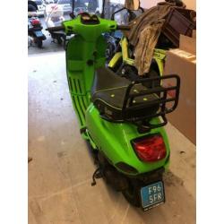 Vespa s 2011 4takt snor schade opknapper groen lx piaggio
