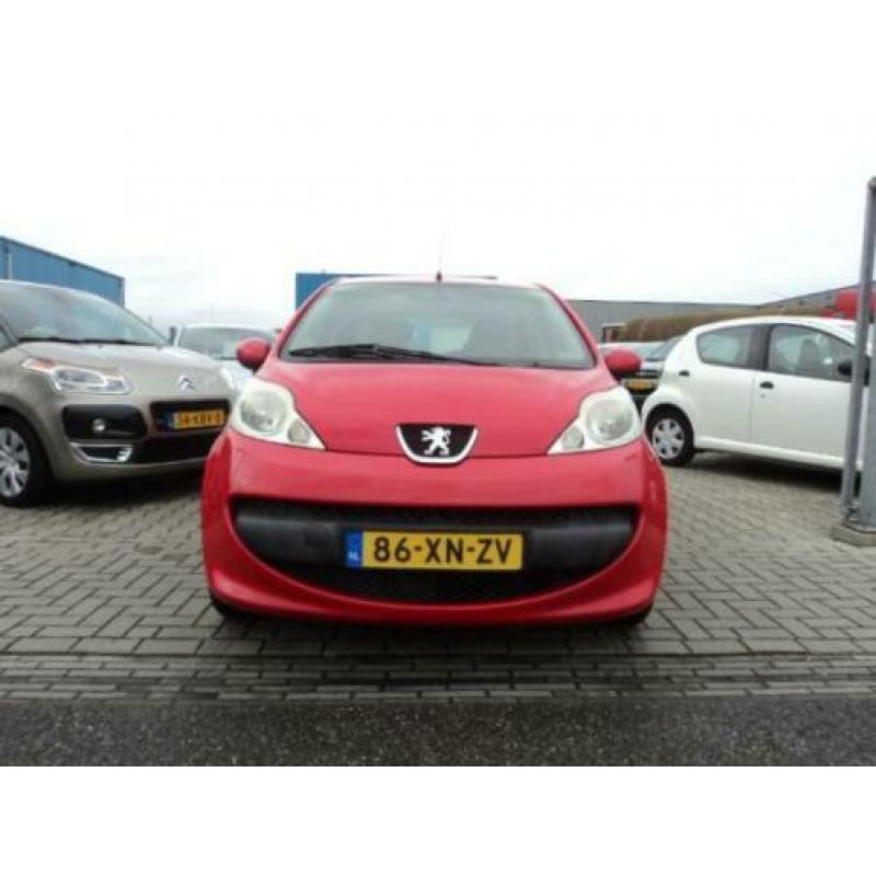 Peugeot 107 1.0 12v 68pk 5deurs sport stuurbekrachtiging