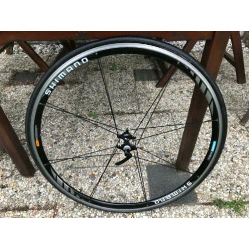 Shimano Dura Ace WH-7700 voorwiel + Michelin buitenband