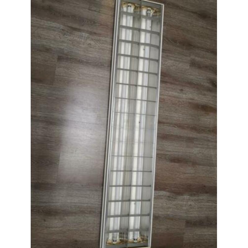 Dubbele TL bak met lampen