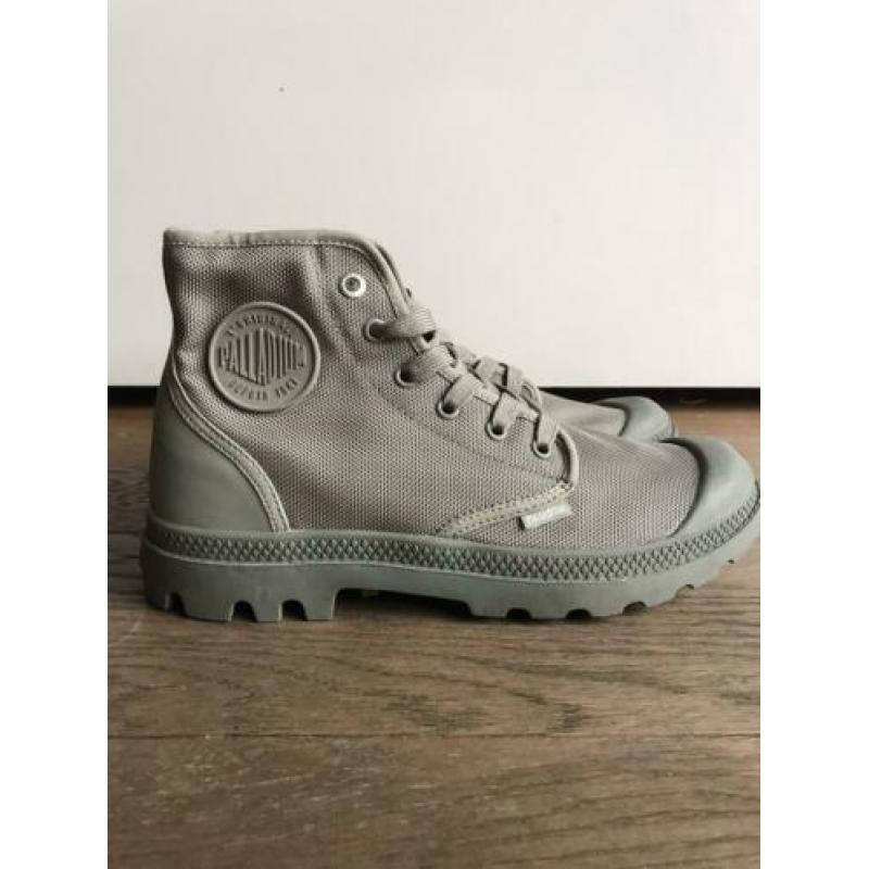 Mooie ballistic nylon Palladium Pampa Hi mt 40,5