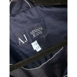 Armani jeans tussen jas