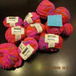 Ruim 18 Bollen Schachenmayr Nomotta Microfaser 215 gram.