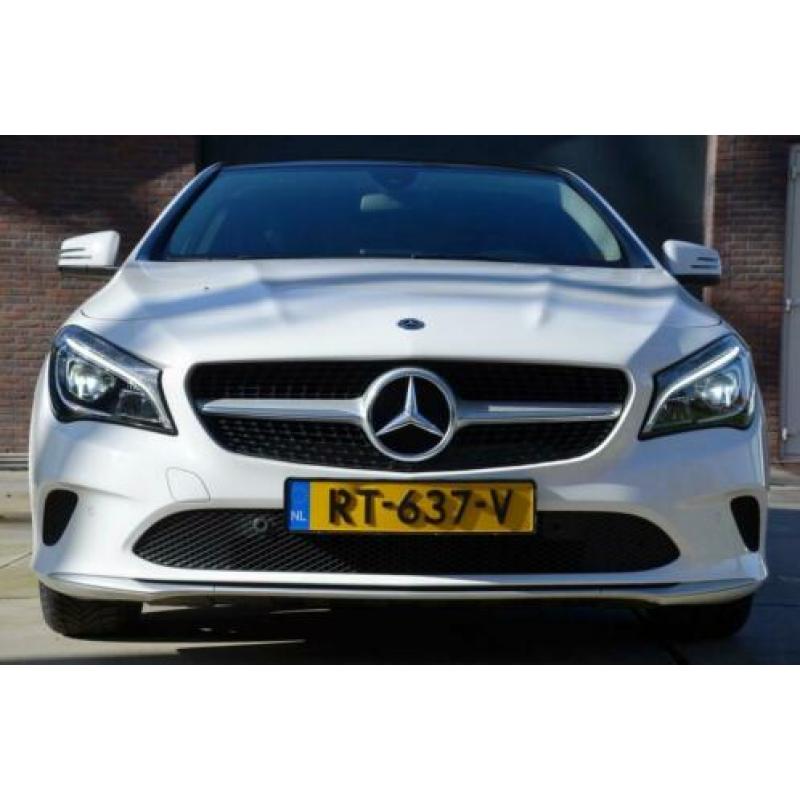 Mercedes-Benz CLA-klasse 180 Ambition Led/Navi/Pdc/Airco/Hal