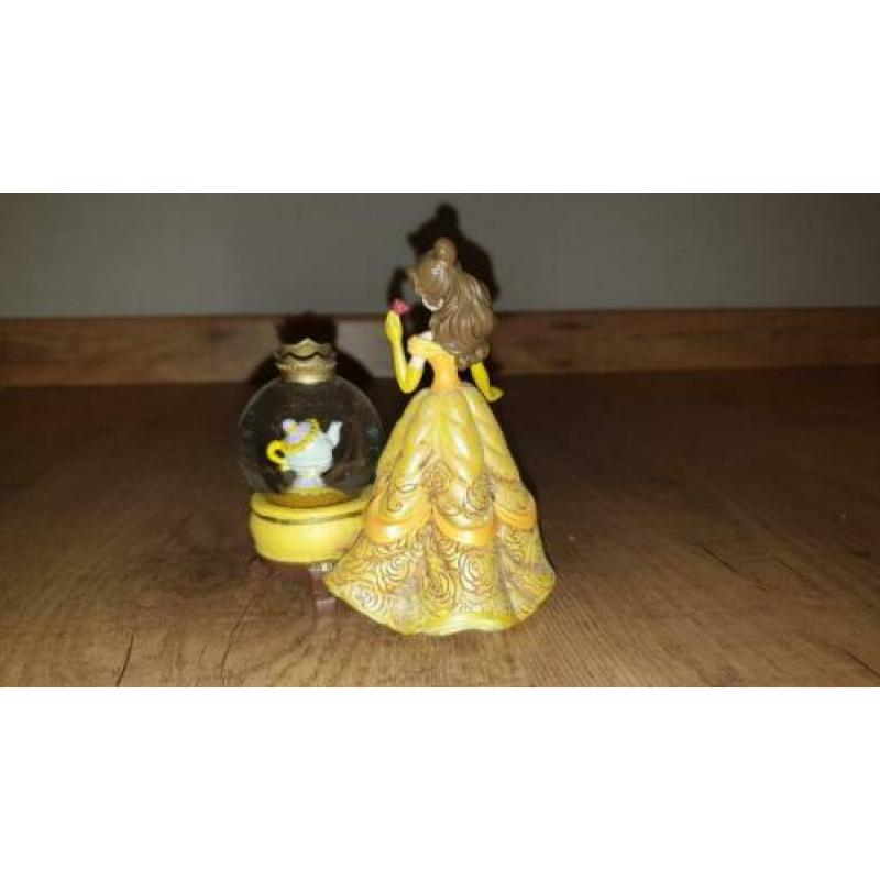 Disney Frozen en Belle en het beest snowglobes / beeldjes.