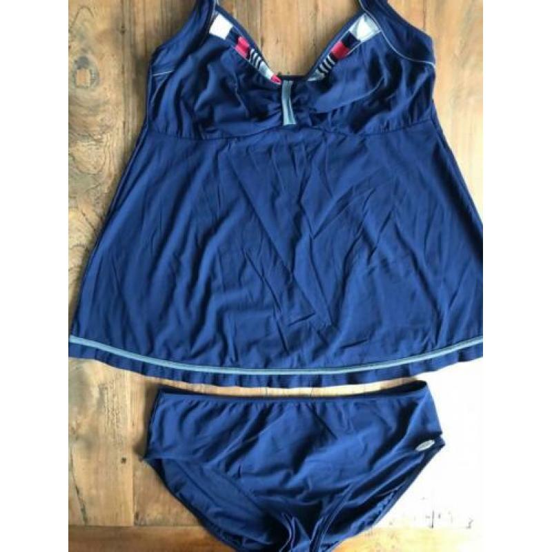 Dames tankini donkerblauw A-lijn model Sunflair Mt 44/ D cup