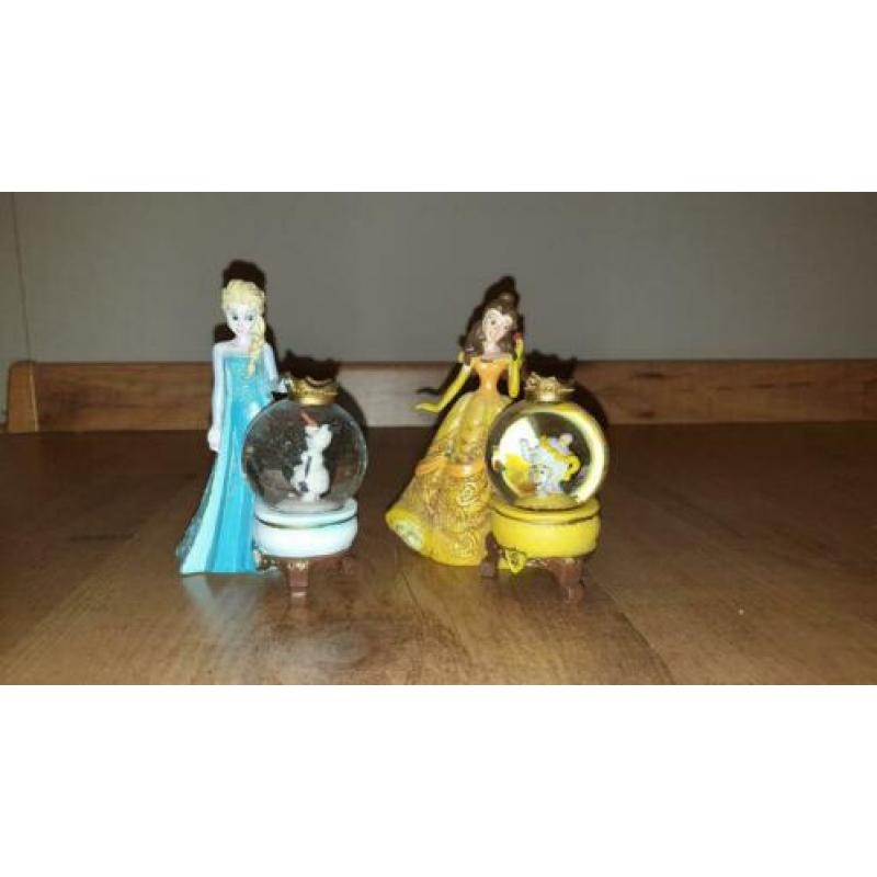 Disney Frozen en Belle en het beest snowglobes / beeldjes.