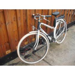Vintage jaren 60/70 damesfiets met byzonder frame Opknapper!