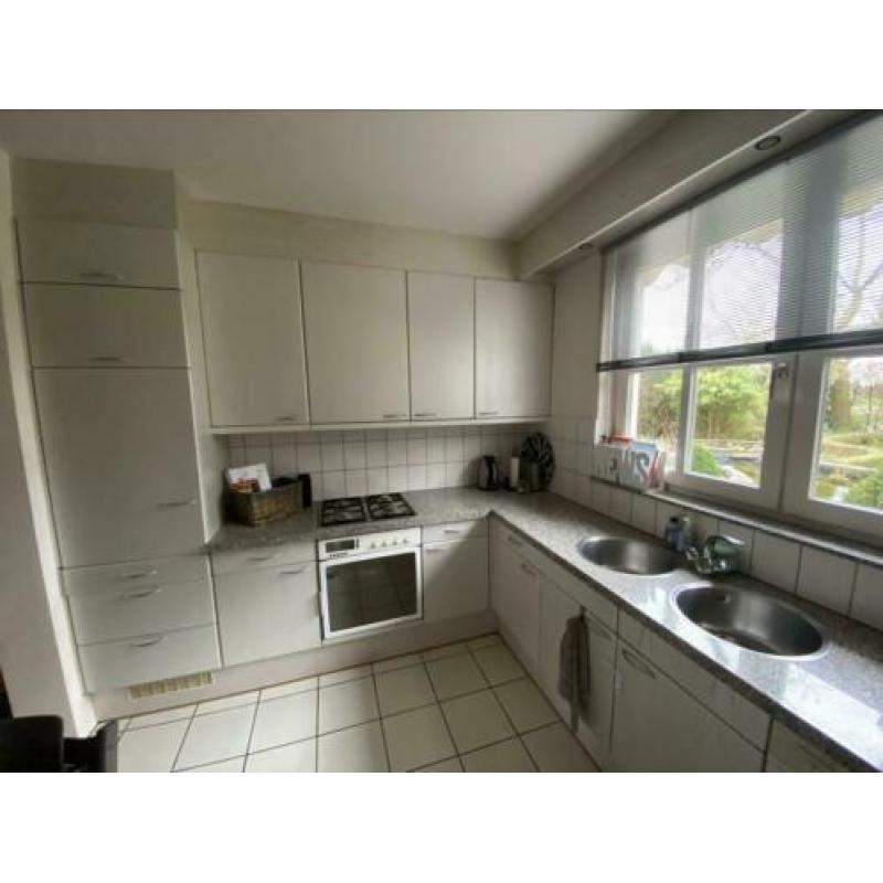 Keuken hoek opstelling met granietsteen blad