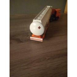 Ik hep een DAF 95 XF van TEKNO 1:50