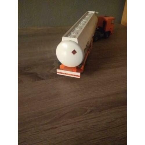 Ik hep een DAF 95 XF van TEKNO 1:50