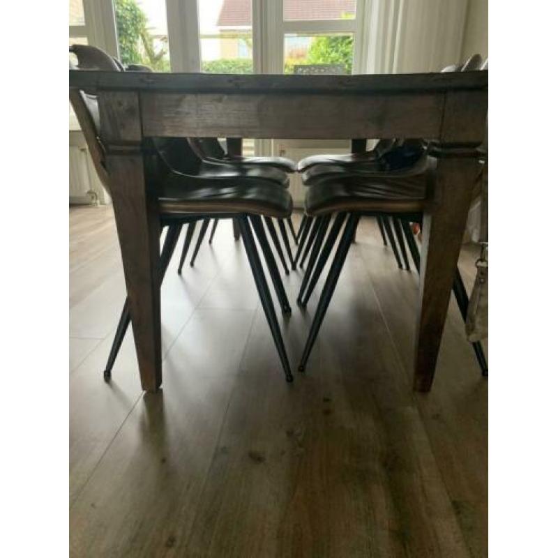 Koloniale tafel afm. 1.80 x0.90 mtr