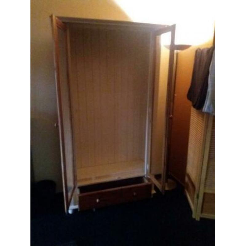 Vitrinekast 194 CM hoog 100 cm breed 35 centimeter diep