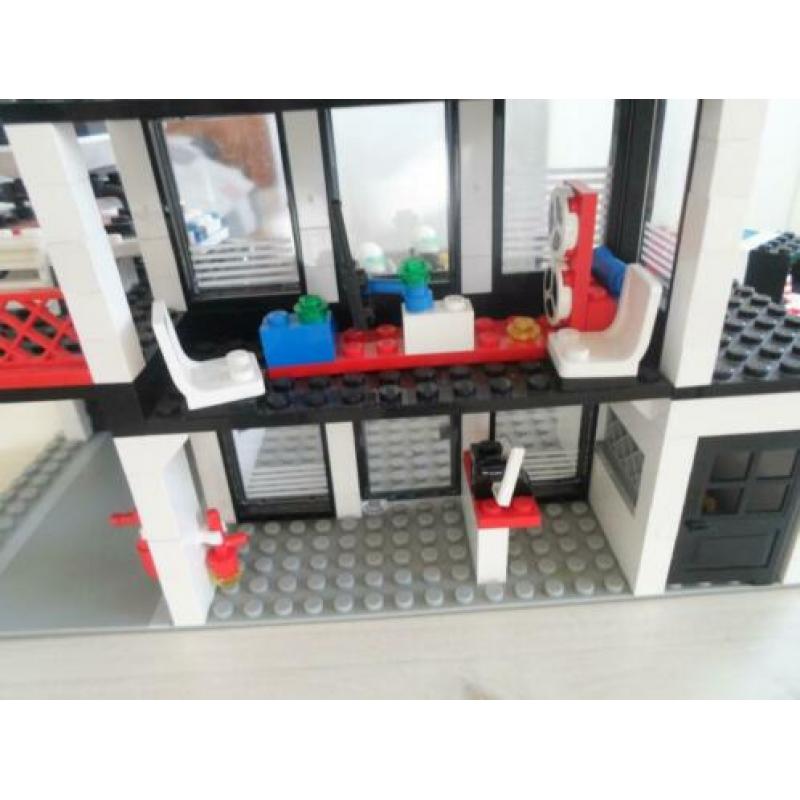 Te koop lego politiebureau.