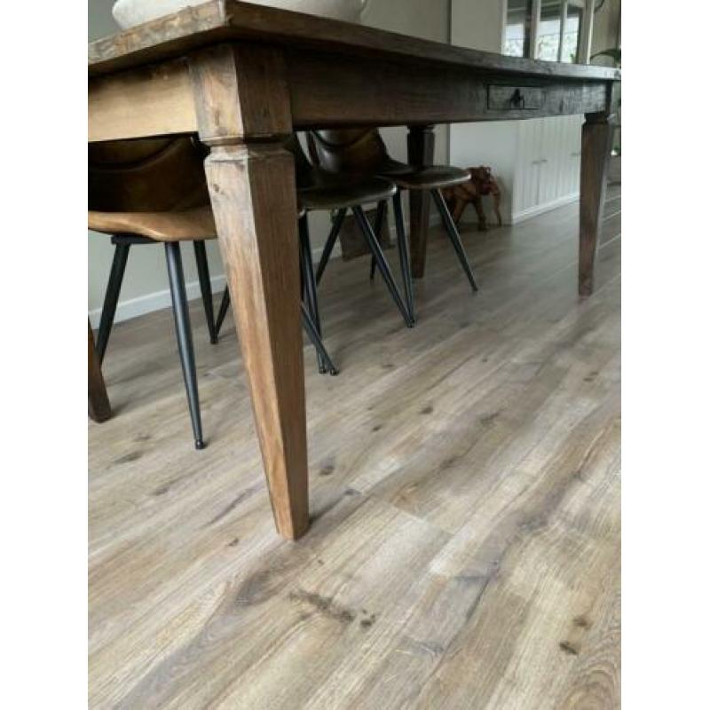 Koloniale tafel afm. 1.80 x0.90 mtr