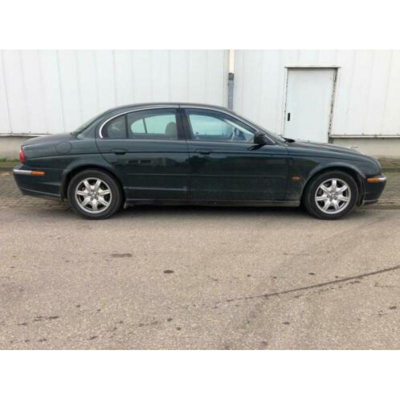 Jaguar S-Type 3.0 V6 SPORT