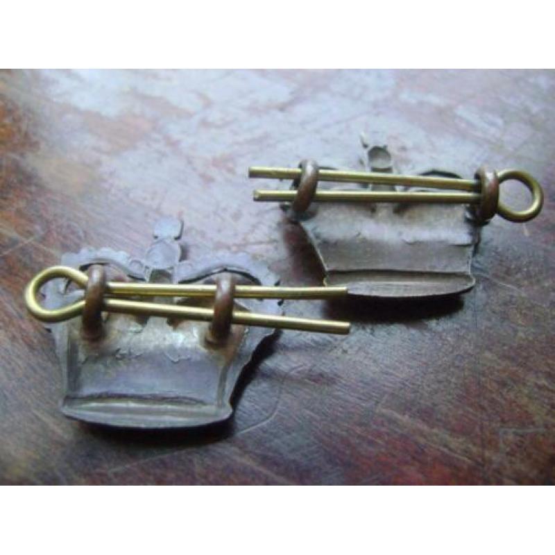 UK - 2 Engelse Crown insignes