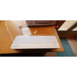 Sani wallheat 2000 watt WiFi badkamer verwarming.