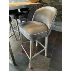 Bar tafel 6 krukken rvs eiken