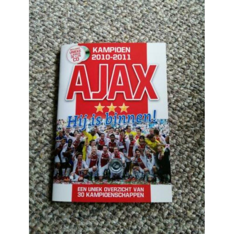 Boekwerk met cd ajax kampioen 2010.2011