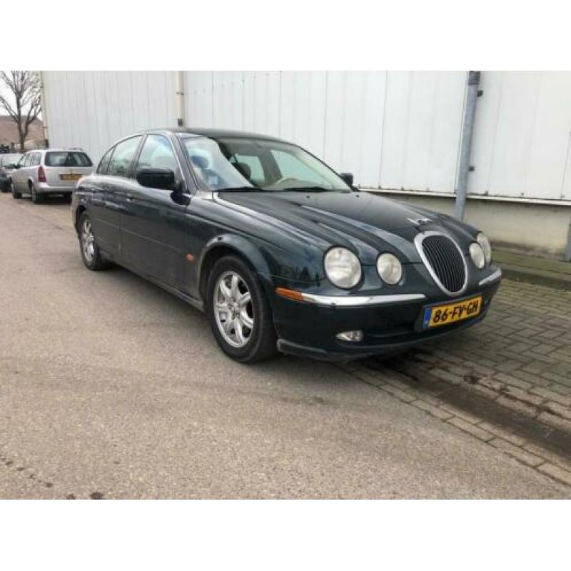 Jaguar S-Type 3.0 V6 SPORT