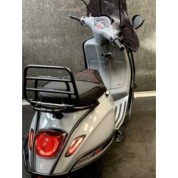Prachtige VESPA SPRINT 2019 i-get (Nardo Grey !)Helmplicht
