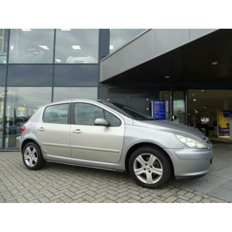 Peugeot 307 2.0-16V XSI (bj 2002)