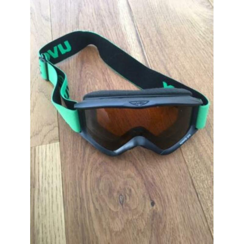 Ski outfit jongen 10 jaar Mc Kinley maat 140