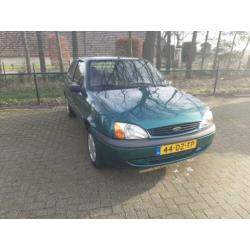 Ford Fiesta 1.25 I 3DR 2000 Groen