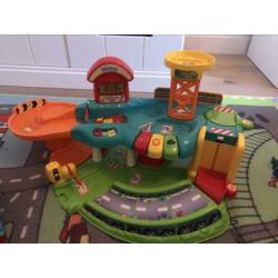 Toetoet autogarage, incl auto’s en wegen
