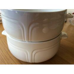 6 borden en 2 schalen van servies Johnson brothers