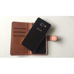 Samsung A5 met leder hoesje