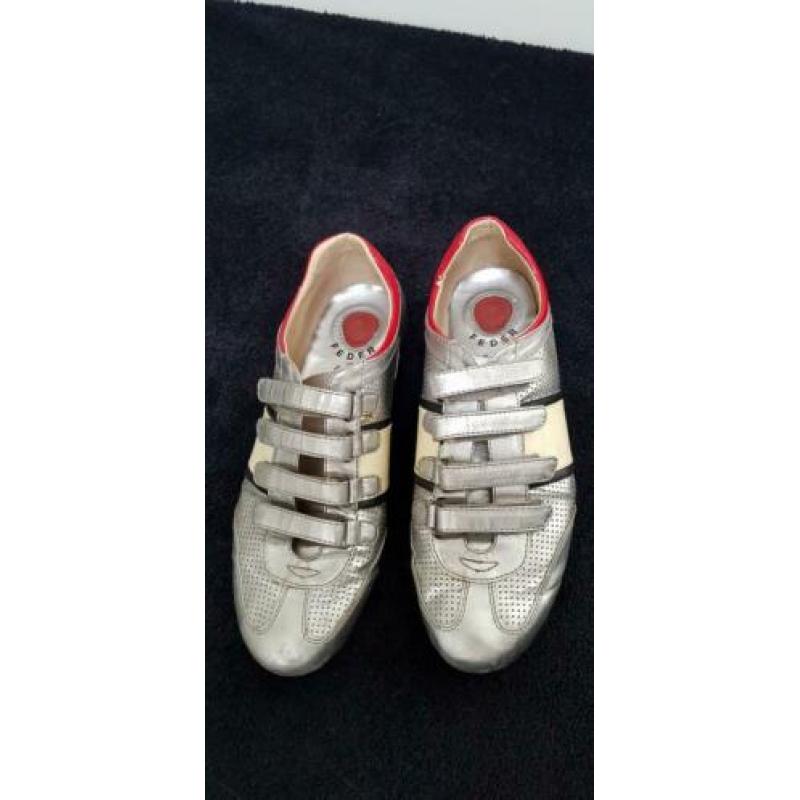 Zilveren sneakers Federflex maat 40