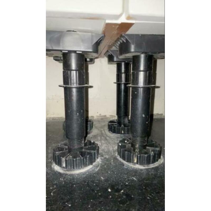 Mooie wandkast wit