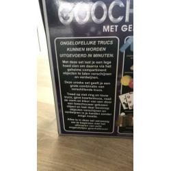 Goocheldoos ‘hanky panky’ compleet
