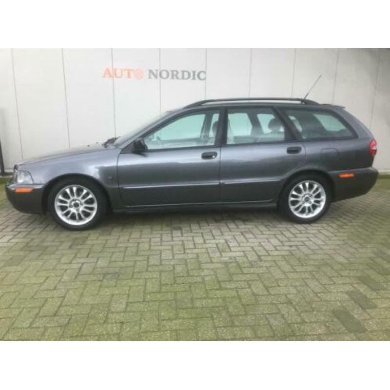 Volvo V40 2.0 T Dynamic