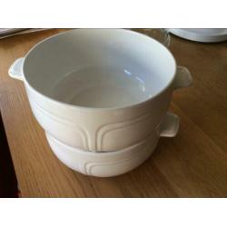 6 borden en 2 schalen van servies Johnson brothers