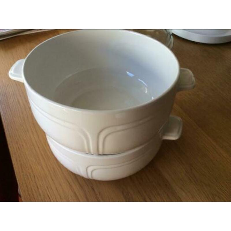 6 borden en 2 schalen van servies Johnson brothers