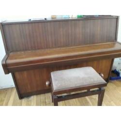 Een Yamaha piano aangeboden!