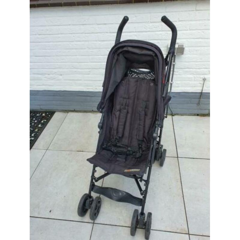 Koelstra Simba buggy met boodschappennetje en regenhoes