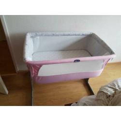 Chicco next 2 me roze