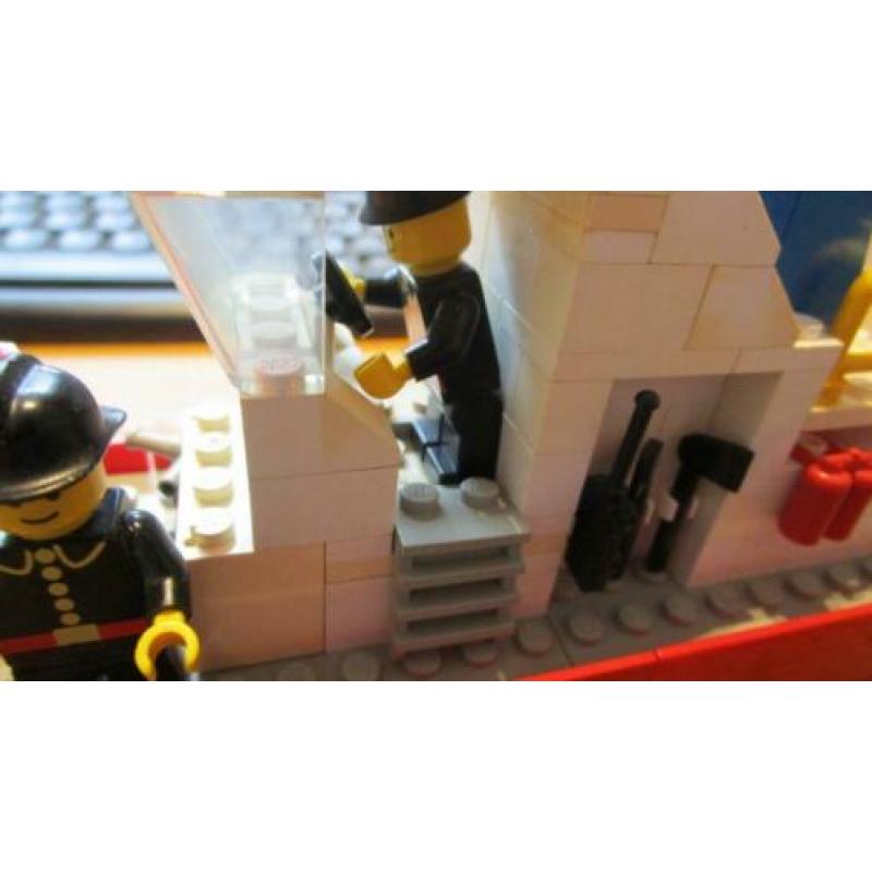 X2 lego brandweerboot 4025 uit 1982