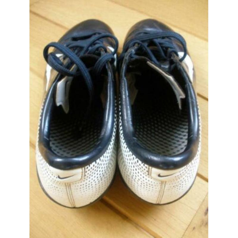 NIKE voetbalschoenen blauw wit maat 40 ,5