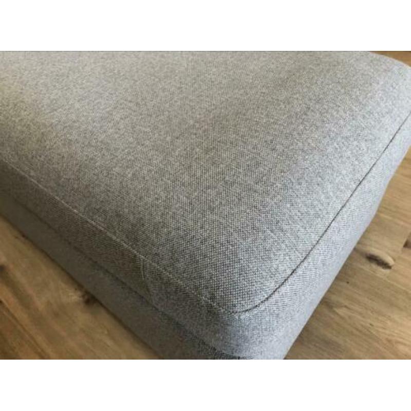 Hocker lichtgrijs