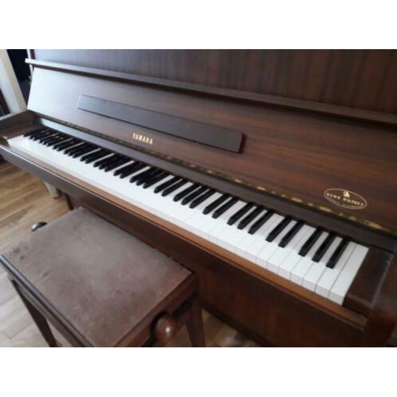 Een Yamaha piano aangeboden!